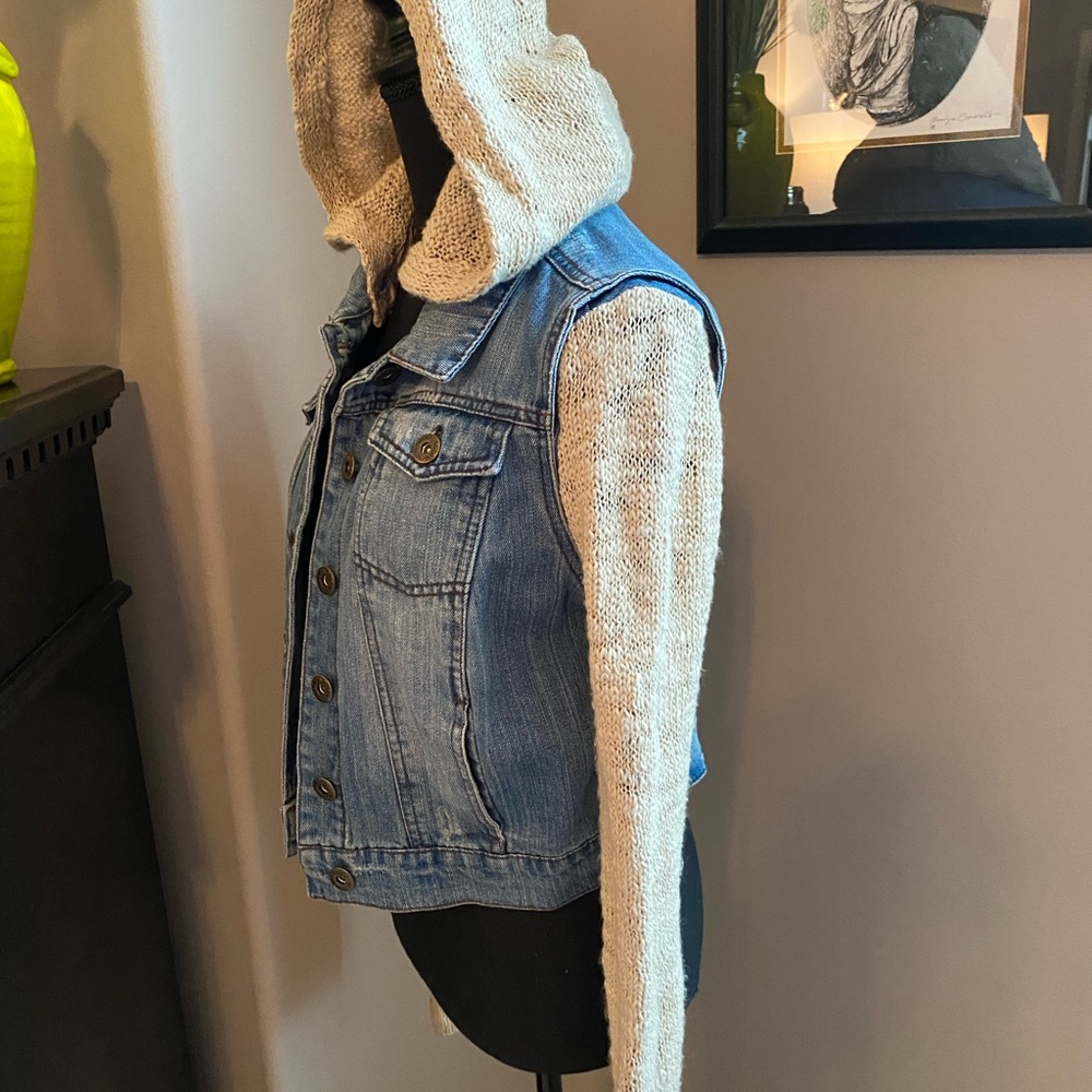 Denim jacket - Picture 2 of 9